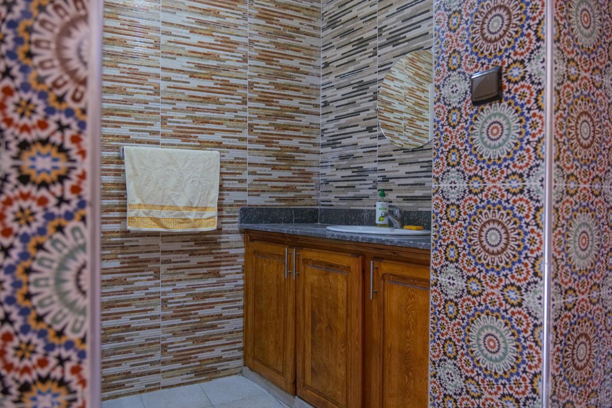 Yakout Hostel Tangier Exterior photo