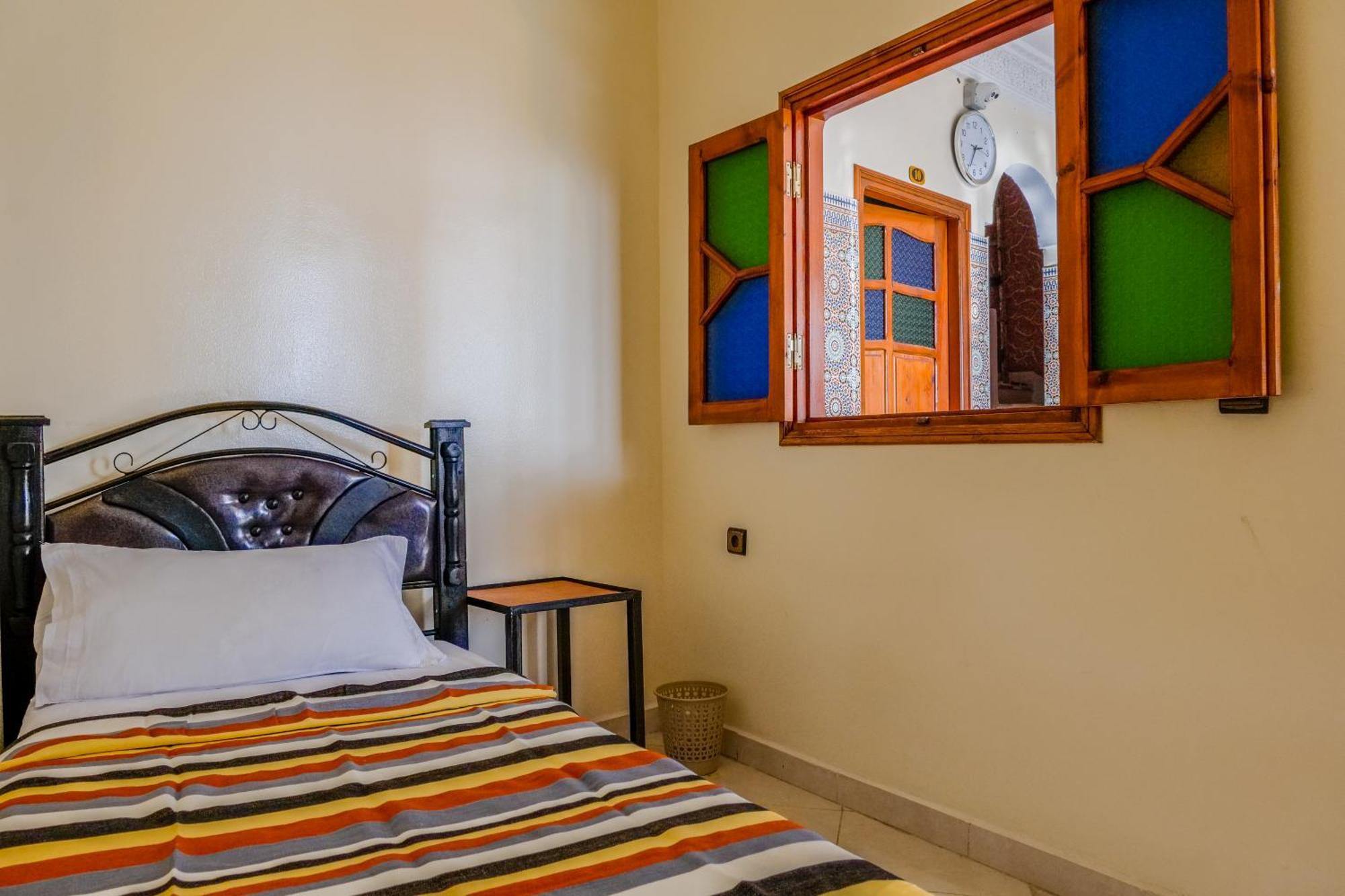 Yakout Hostel Tangier Exterior photo